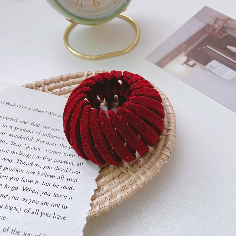 (🎄Early Christmas Sale - 49% OFF) Bird Nest Magic Hair Clip - Buy 5 Get Extra 20% OFF